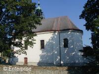 Farní kostel Nejsvětější Trojice s areálem