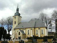 Farní kostel sv. Michala s areálem