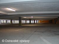 Parkoviště pod pavilonem A