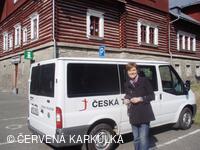 Marie Retková při natáčení pořadu Barvy života